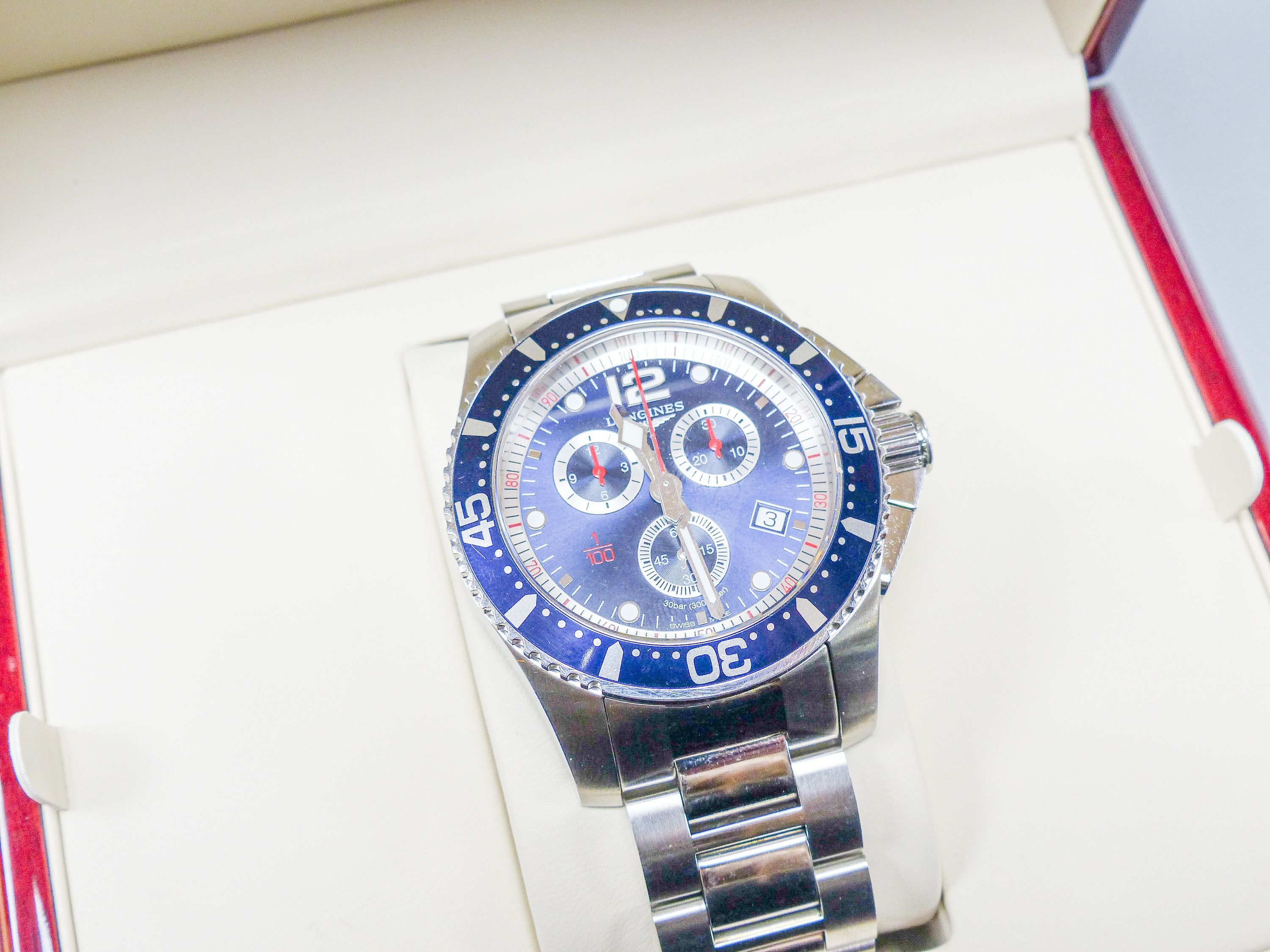 A gentleman's modern stainless steel Longines Hydro Conquest chronograph quartz wrist watch, case diameter 47mm, with box.